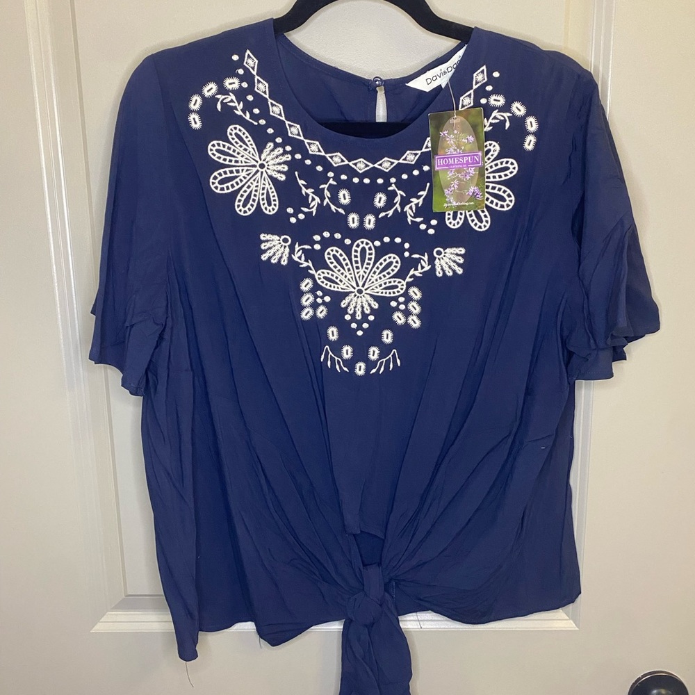 Super cute NWT Top